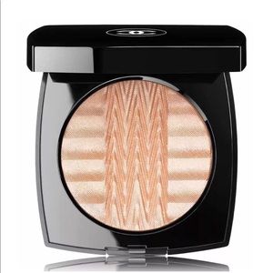 CHANEL PLISSE LUMIÈRE DE CHANEL Highlighter